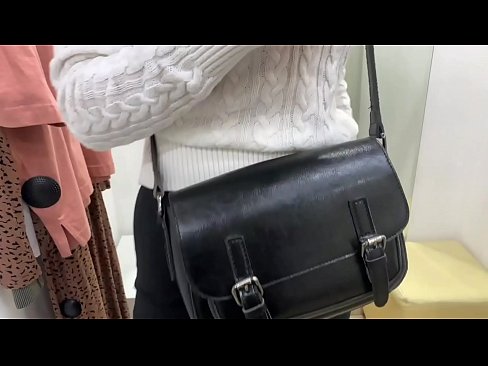 ❤️ Masturbarea în public a tinerei târfe FeralBerry cu un dildo în cabina de probă ️❌  at porn ro.pornxlxx.ru ﹏